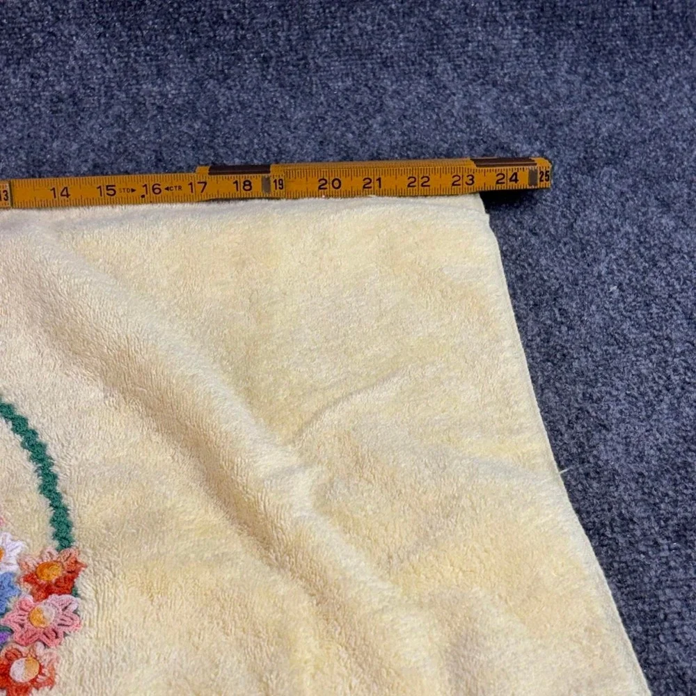 Vintage Embroidered Flowers In A Basket Bath Towel Cotton 44